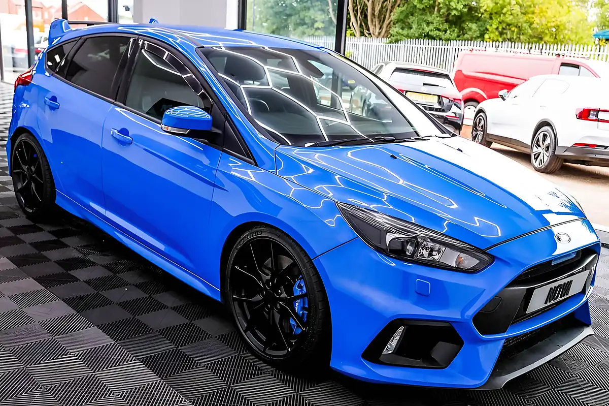 Used 2017 Ford Focus RS Blue - Interior and Exterior details 9