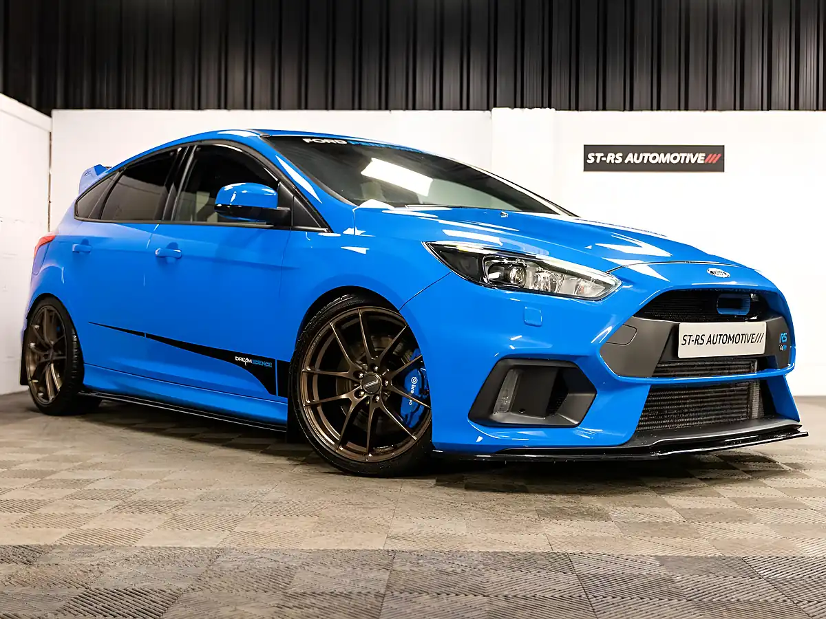 Used 2017 Ford Focus RS Blue - Front View