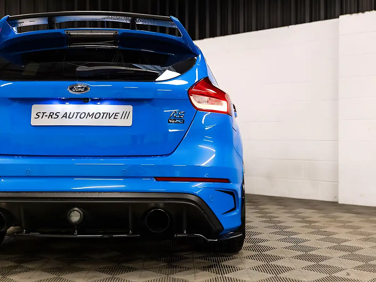 Used 2017 Ford Focus RS Blue - Interior and Exterior details 10