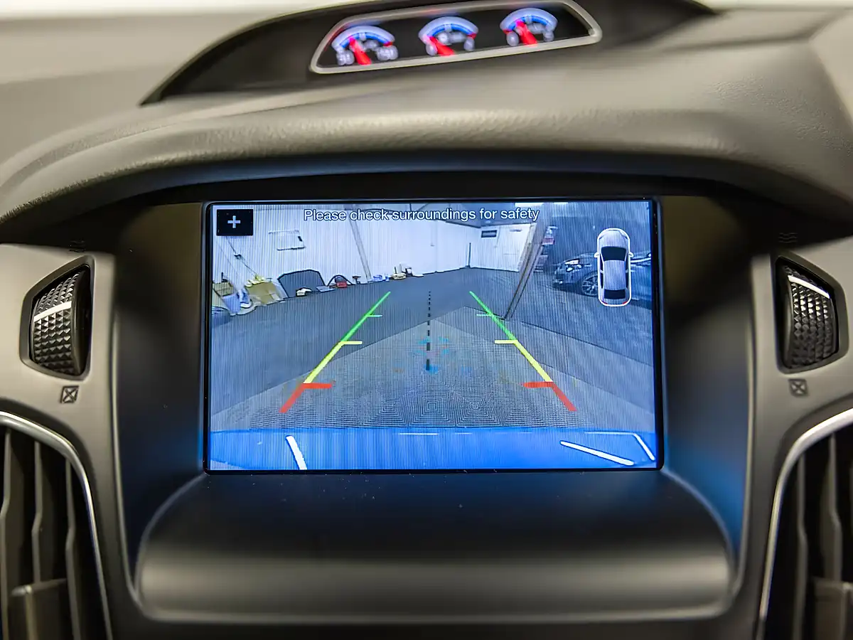 Used 2017 Ford Focus RS Blue - Interior and Exterior details 15