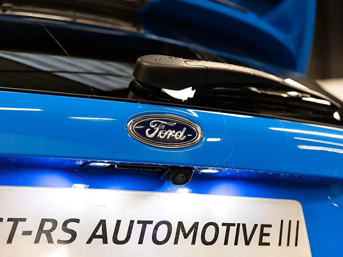 Used 2017 Ford Focus RS Blue - Interior and Exterior details 19