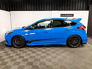 Used 2017 Ford Focus RS Blue - Interior and Exterior details 4