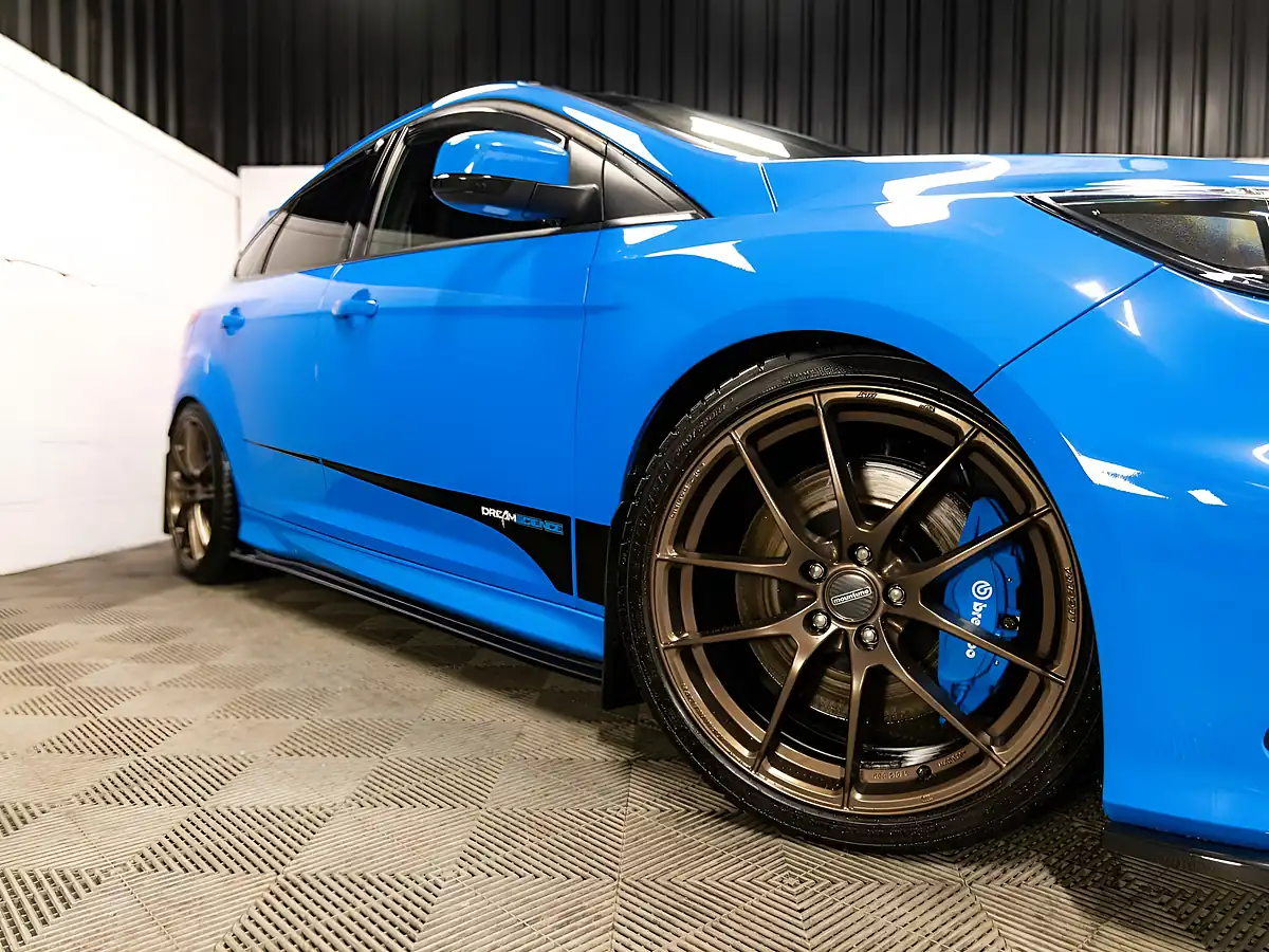 Used 2017 Ford Focus RS Blue - Interior and Exterior details 6