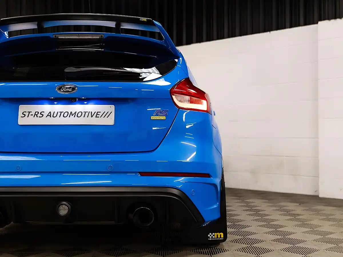 Used 2017 Ford Focus RS Blue - Interior and Exterior details 10