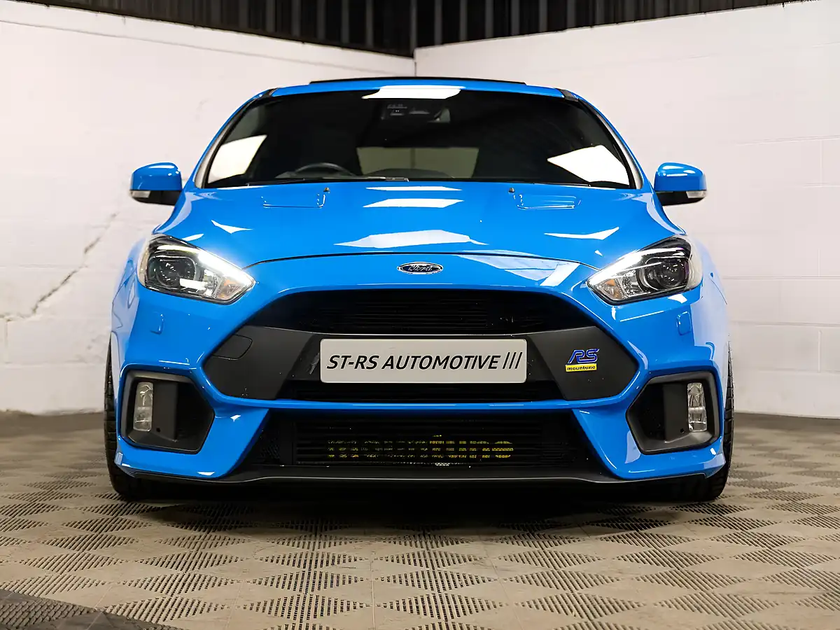 Used 2017 Ford Focus RS Blue - Interior and Exterior details 3