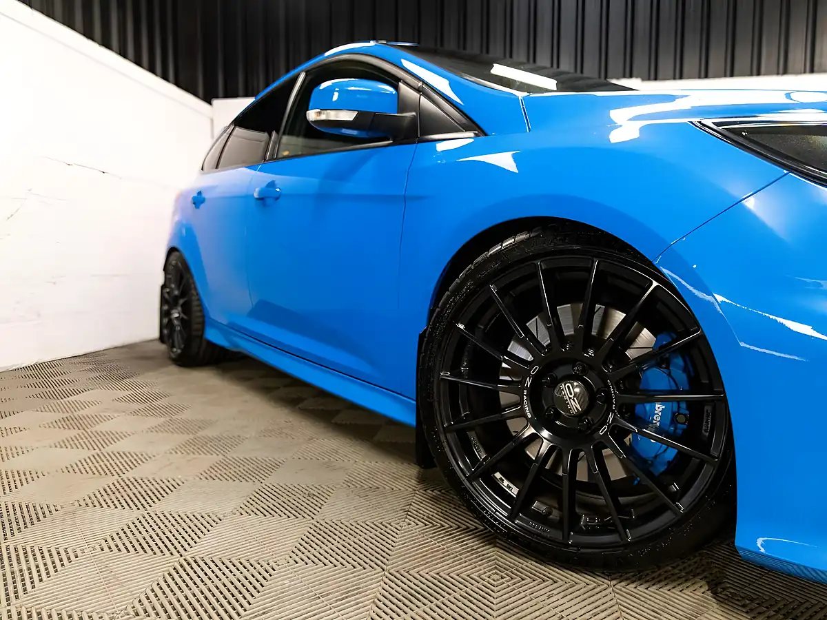 Used 2017 Ford Focus RS Blue - Interior and Exterior details 6