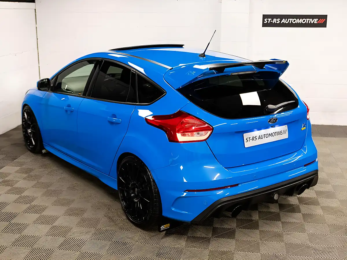 Used 2017 Ford Focus RS Blue - Interior and Exterior details 7