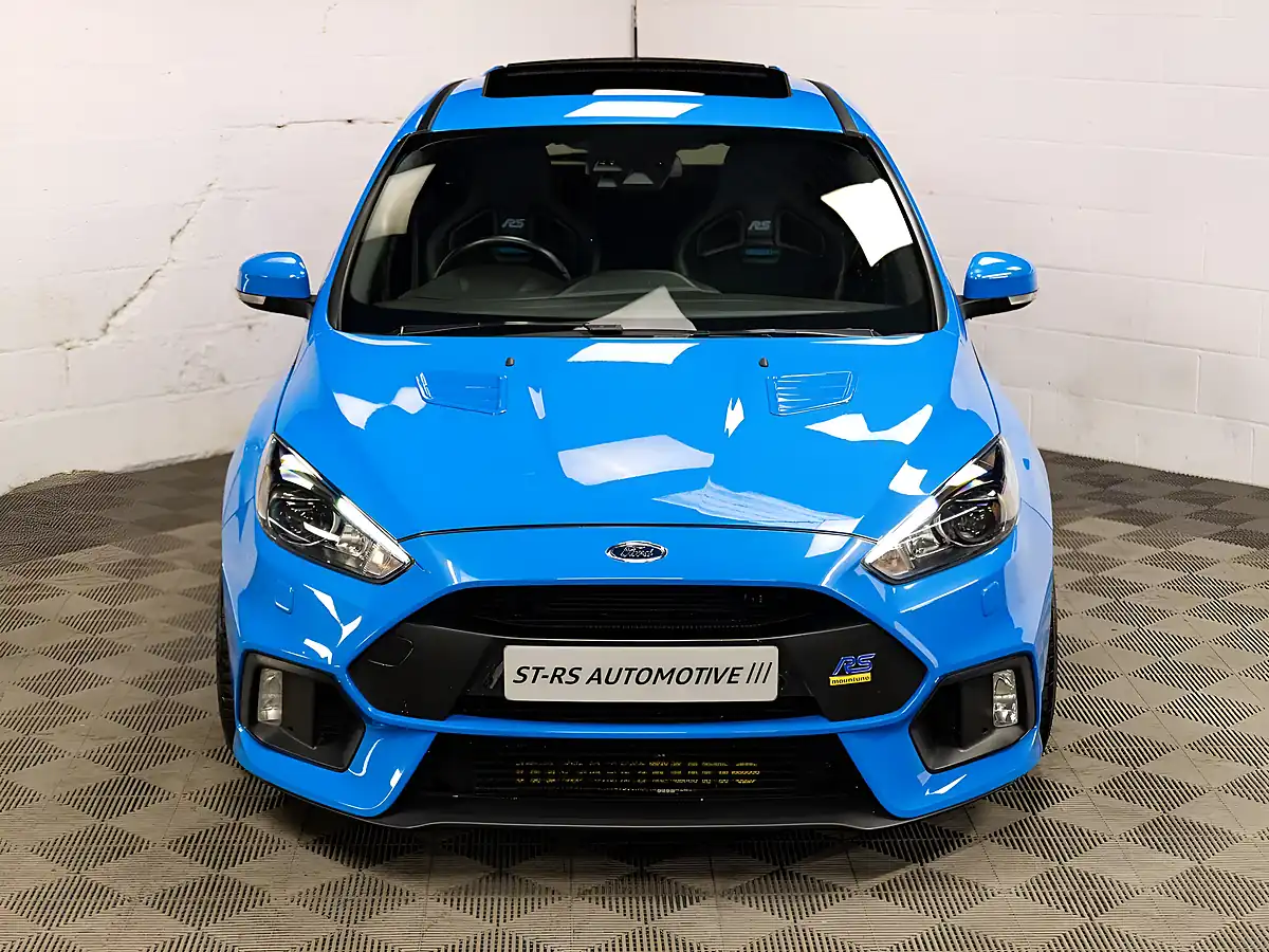 Used 2017 Ford Focus RS Blue - Interior and Exterior details 8