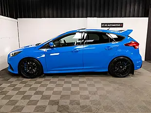 Used 2017 Ford Focus RS Blue - Interior and Exterior details 9