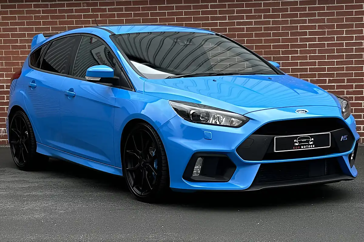 Used 2017 Ford Focus RS Blue - Front View