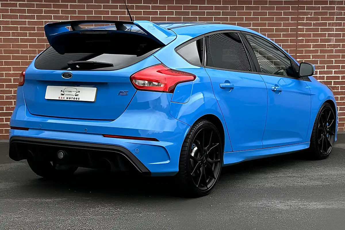 Used 2017 Ford Focus RS Blue - Interior and Exterior details 12