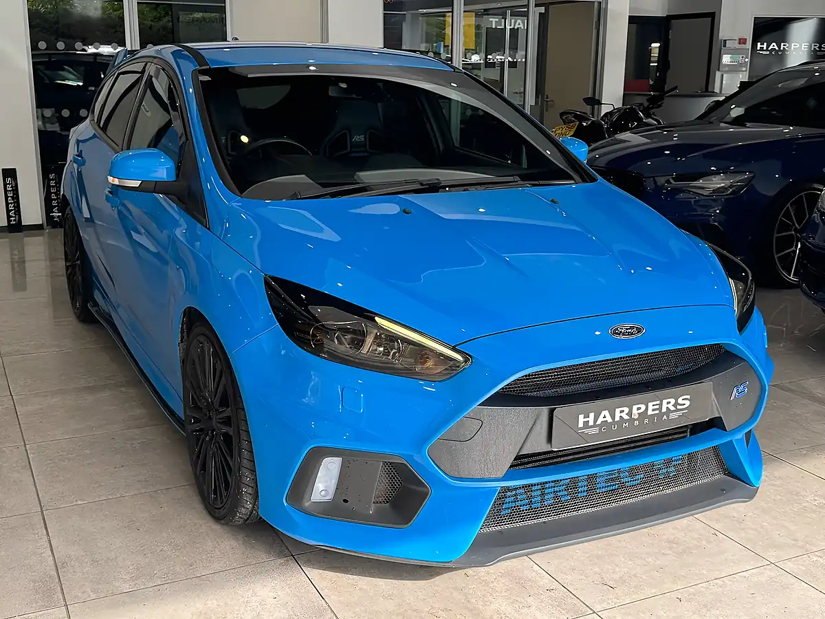 Used 2017 Ford Focus RS Blue - Interior and Exterior details 13