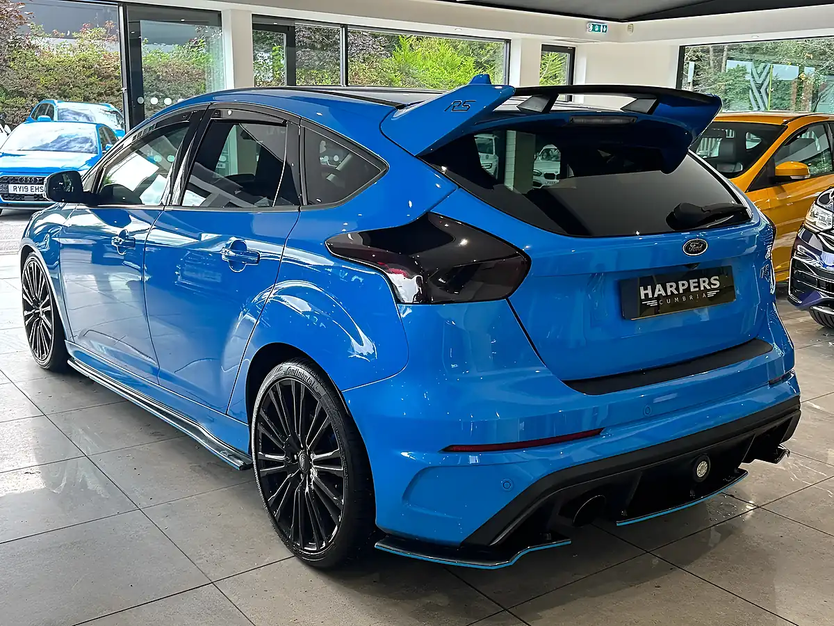 Used 2017 Ford Focus RS Blue - Interior and Exterior details 16