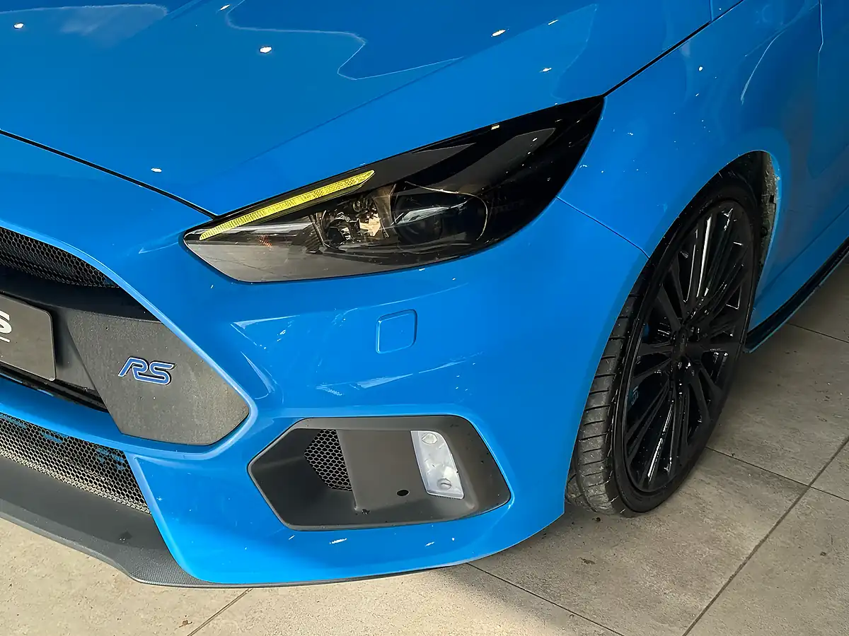 Used 2017 Ford Focus RS Blue - Interior and Exterior details 4