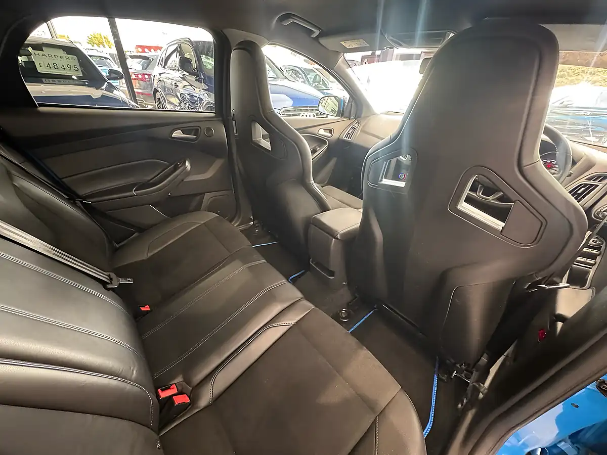 Used 2017 Ford Focus RS Blue - Interior and Exterior details 7
