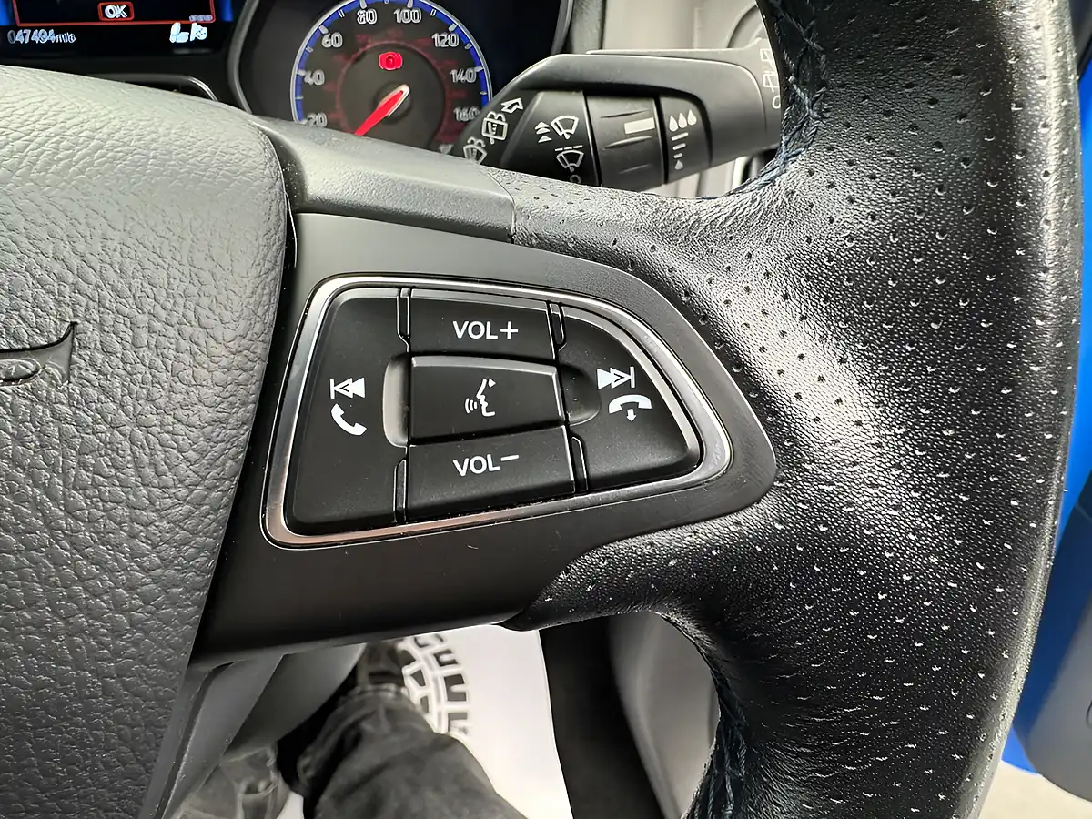 Used 2017 Ford Focus RS Blue - Interior and Exterior details 12