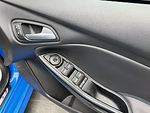 Used 2017 Ford Focus RS Blue - Interior and Exterior details 18