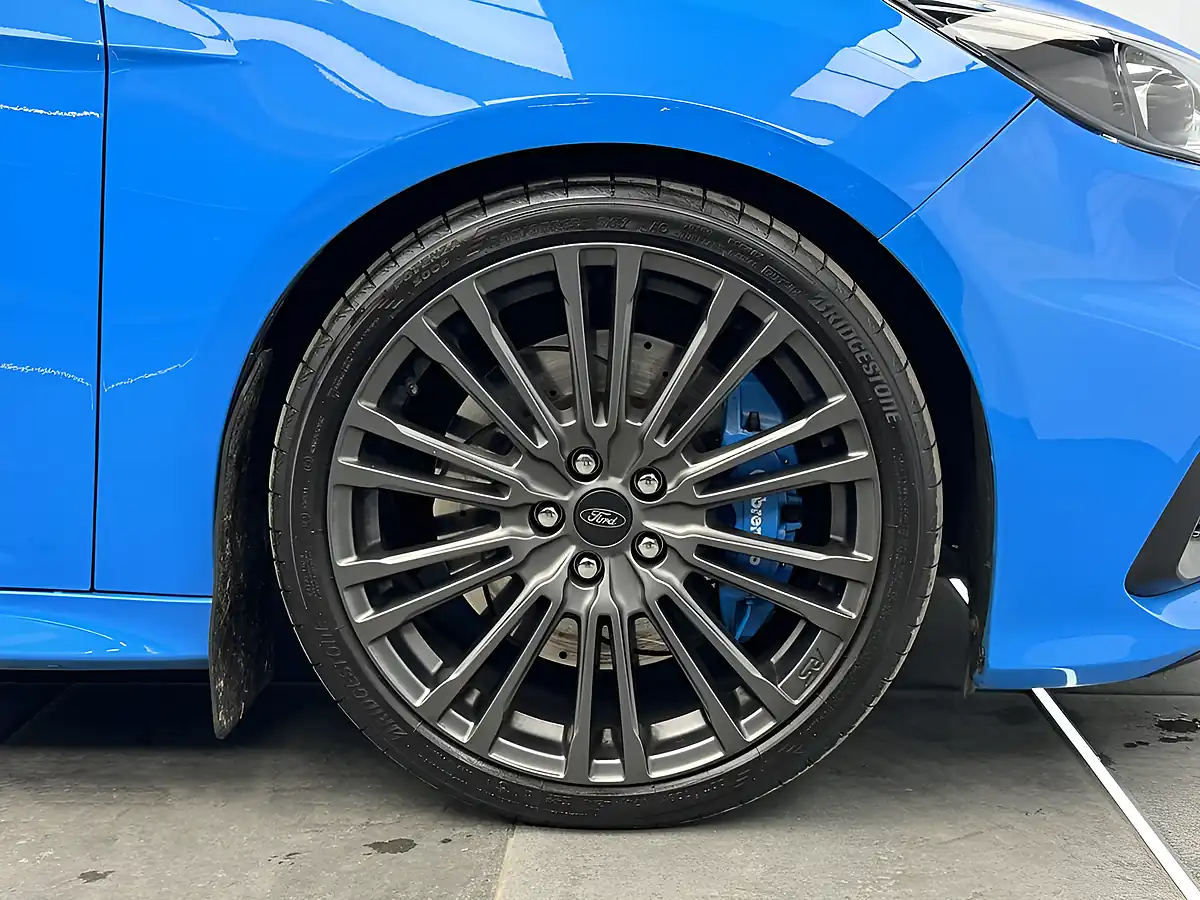Used 2017 Ford Focus RS Blue - Interior and Exterior details 19