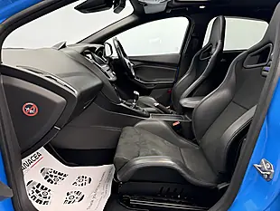 Used 2017 Ford Focus RS Blue - Interior and Exterior details 8
