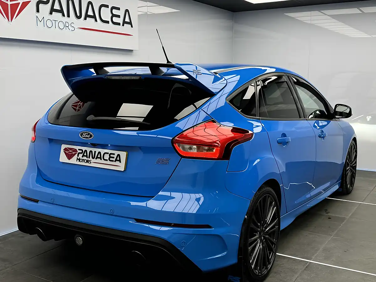 Used 2017 Ford Focus RS Blue - Interior and Exterior details 9