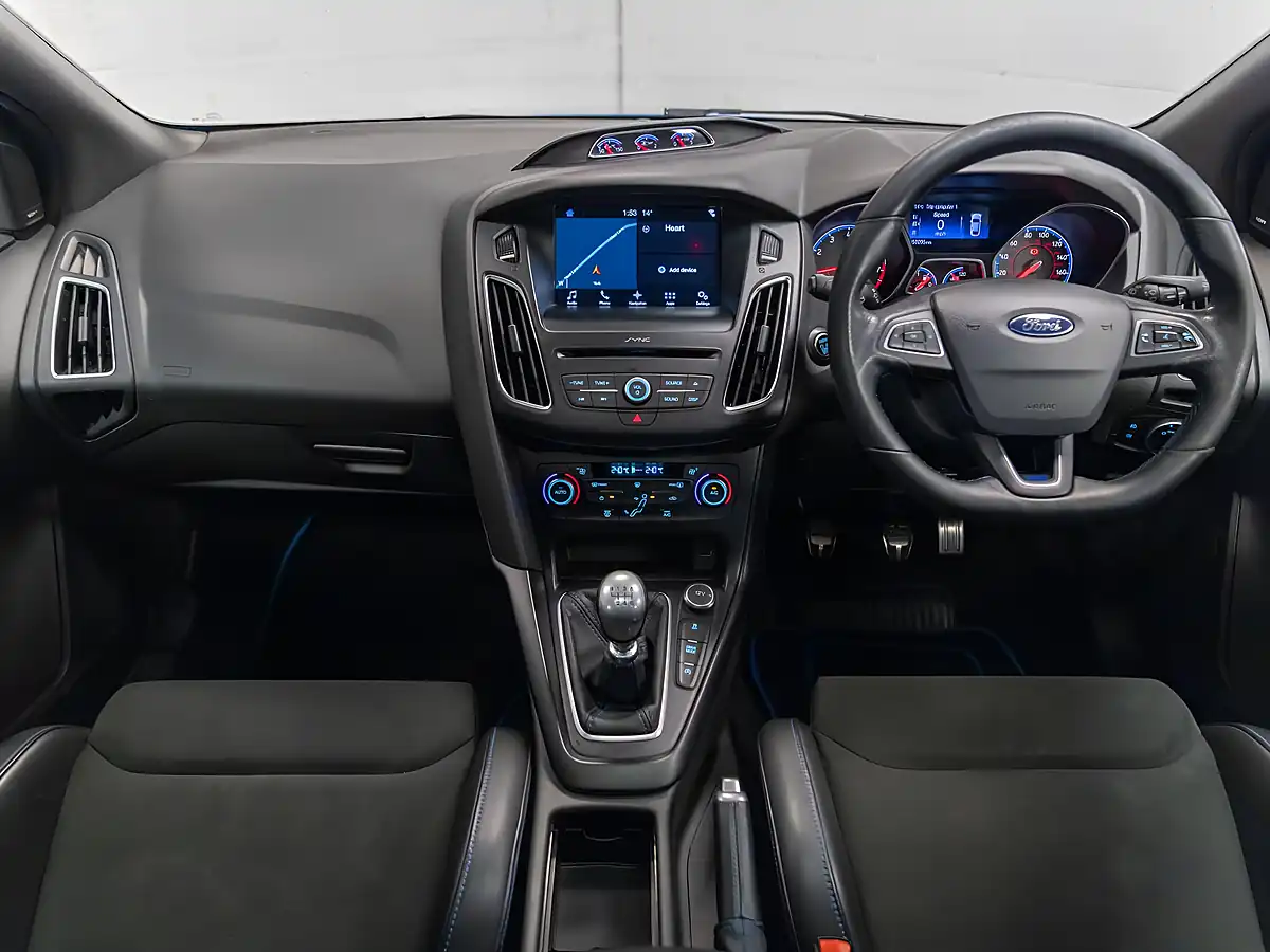 Used 2017 Ford Focus RS Blue - Interior and Exterior details 10
