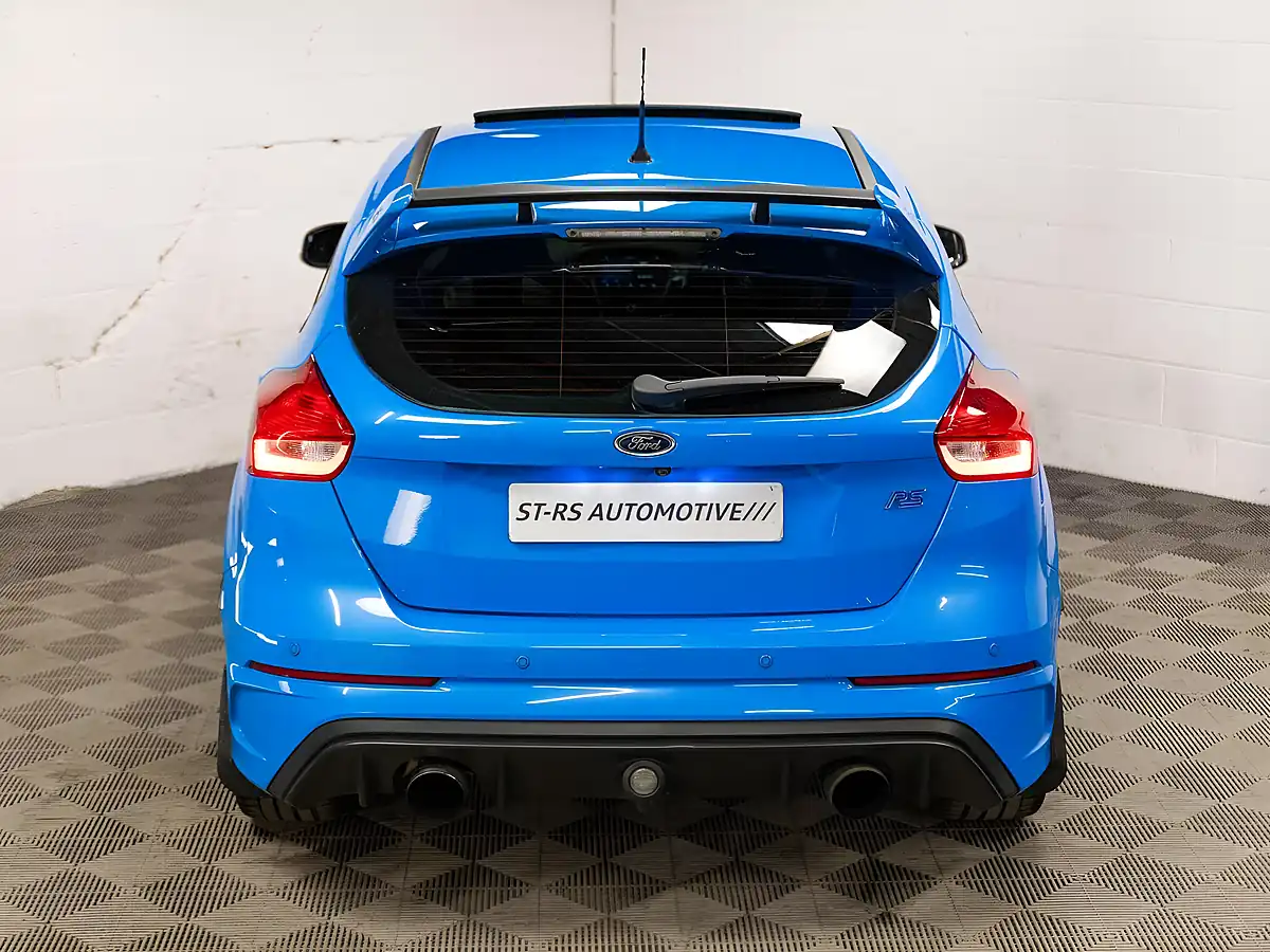 Used 2017 Ford Focus RS Blue - Interior and Exterior details 7