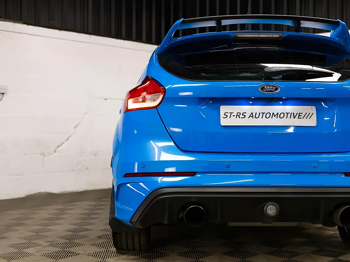 Used 2017 Ford Focus RS Blue - Interior and Exterior details 9