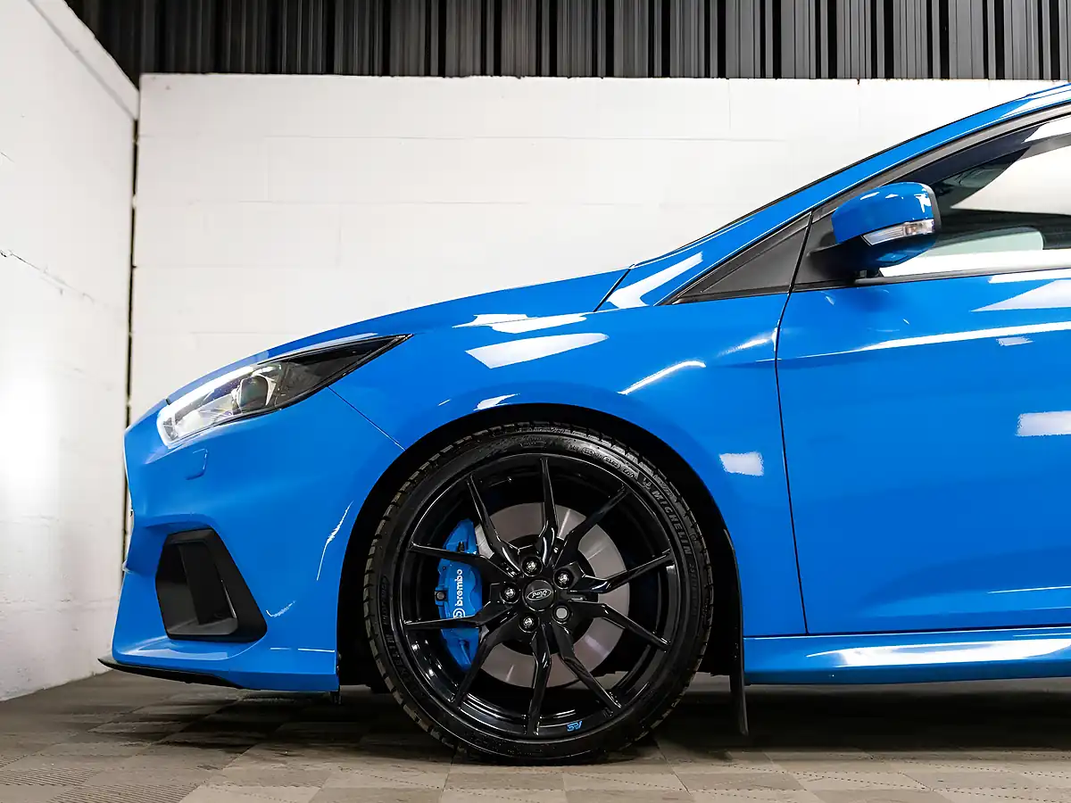 Used 2017 Ford Focus RS Blue - Interior and Exterior details 13