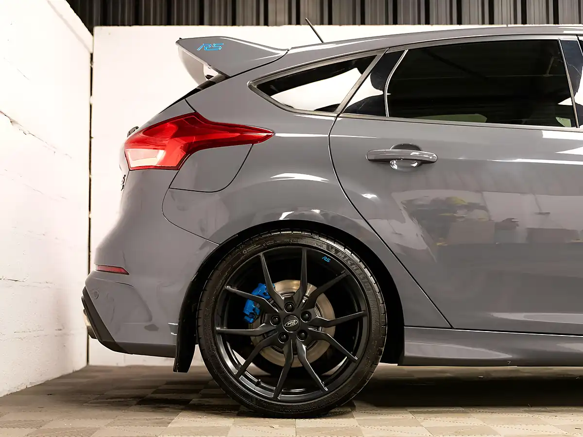 Used 2017 Ford Focus RS Grey - Interior and Exterior details 14