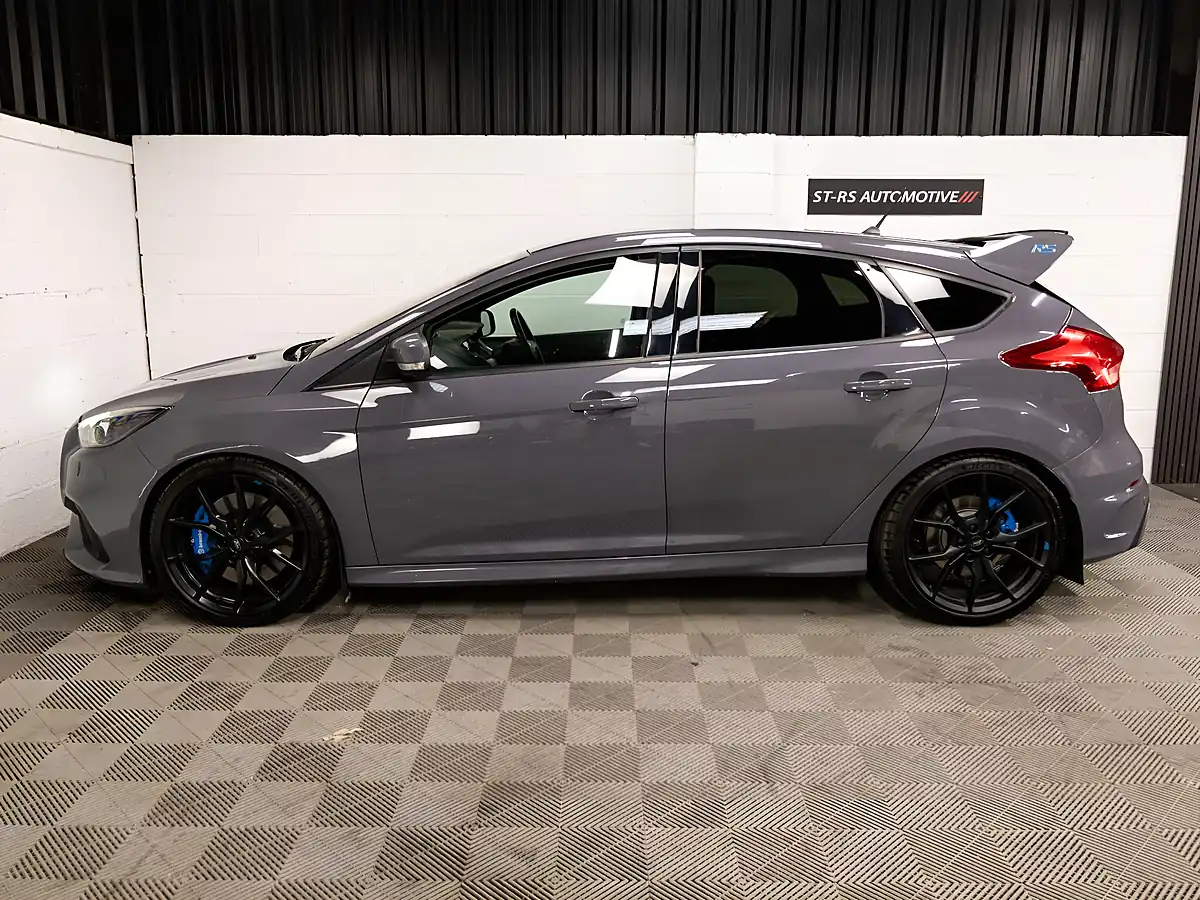 Used 2017 Ford Focus RS Grey - Interior and Exterior details 4