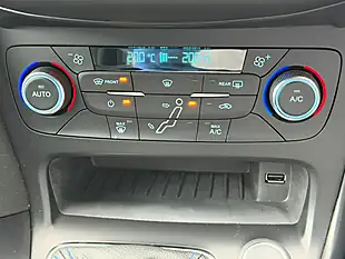 Used 2017 Ford Focus RS Nitrious Blue - Interior and Exterior details 16