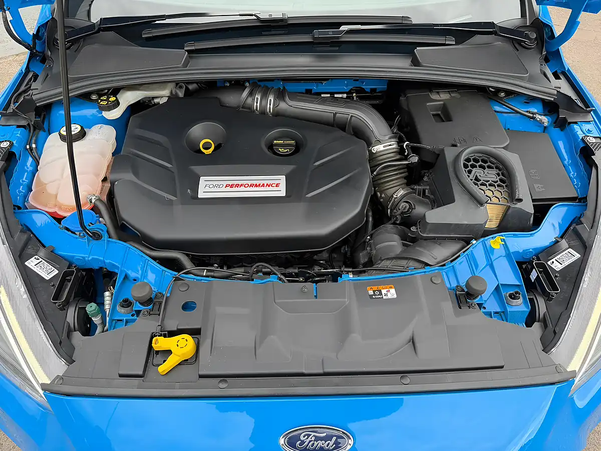 Used 2017 Ford Focus RS Nitrious Blue - Interior and Exterior details 18