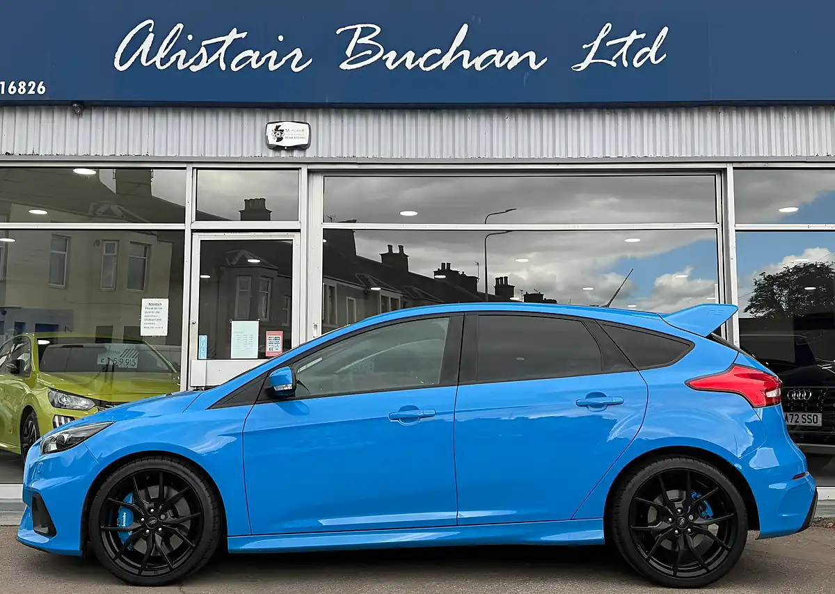 Used 2017 Ford Focus RS Nitrious Blue - Interior and Exterior details 2