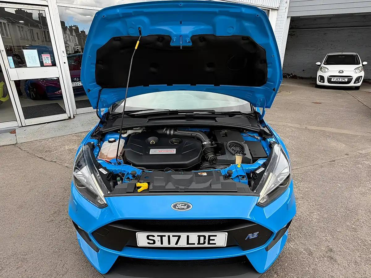 Used 2017 Ford Focus RS Nitrious Blue - Interior and Exterior details 20