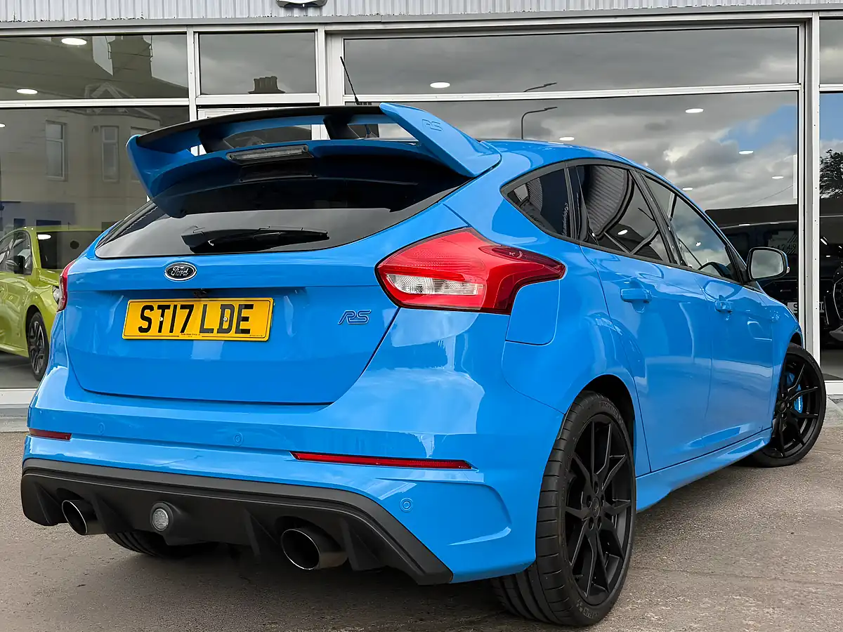 Used 2017 Ford Focus RS Nitrious Blue - Interior and Exterior details 6