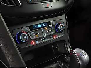 Used 2017 Ford Focus RS Nitrous Blue - Interior and Exterior details 14