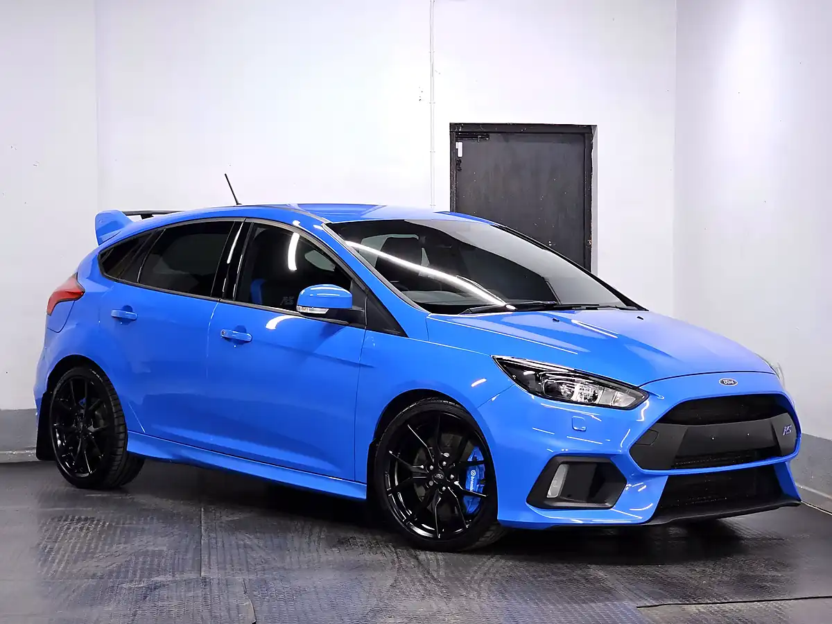 Used 2017 Ford Focus RS Nitrous Blue - Interior and Exterior details 4