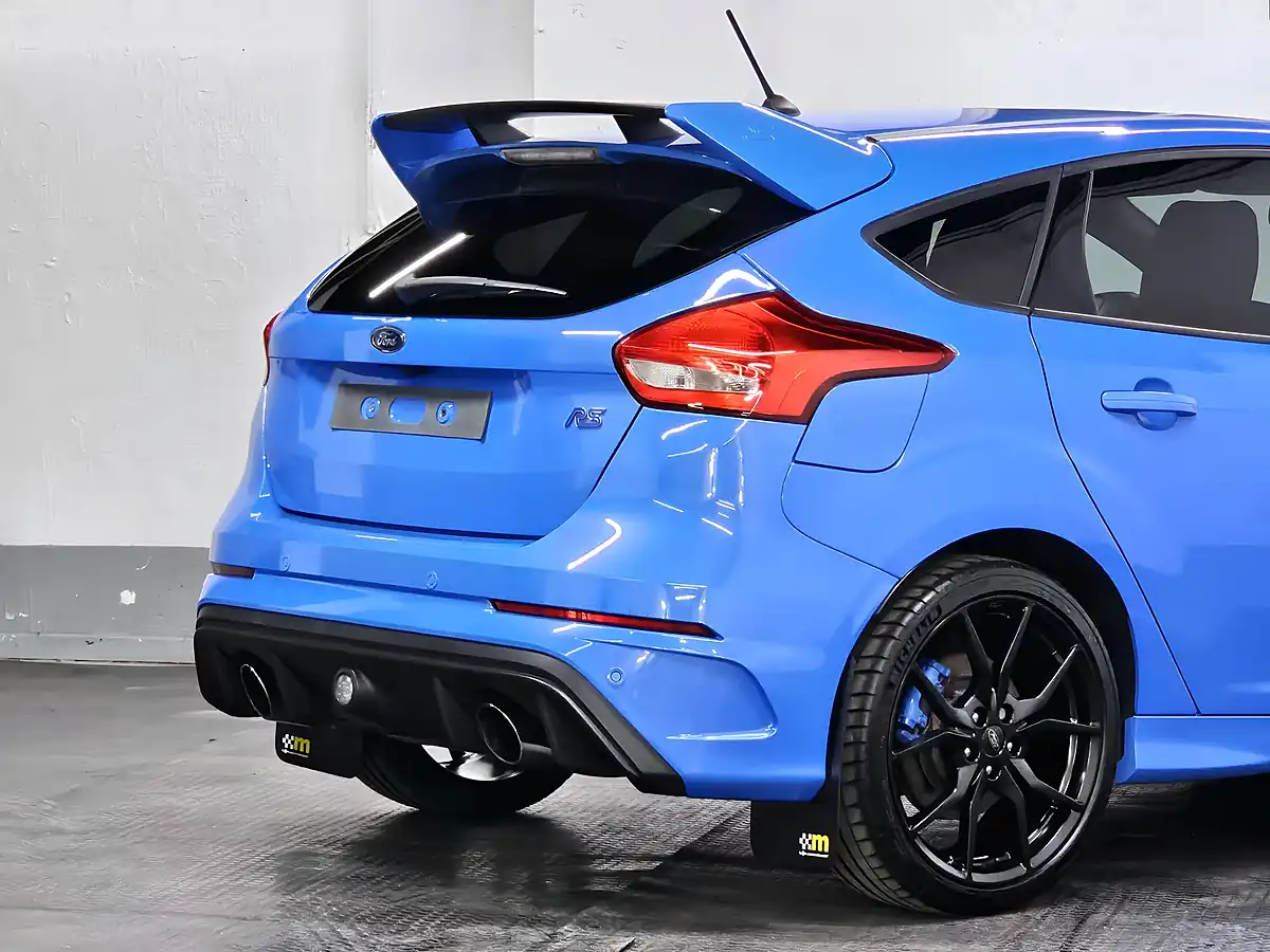Used 2017 Ford Focus RS Nitrous Blue - Interior and Exterior details 6