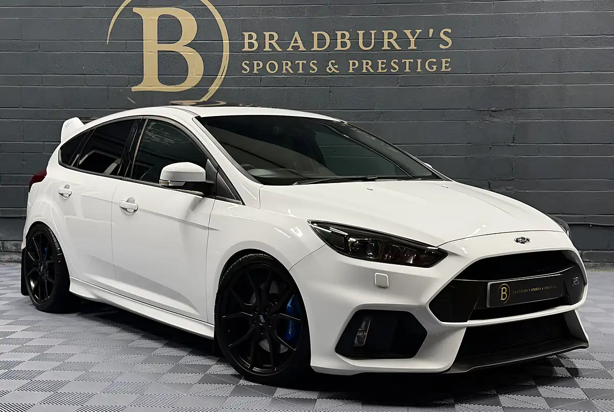 Used 2017 Ford Focus RS White - Interior and Exterior details 10