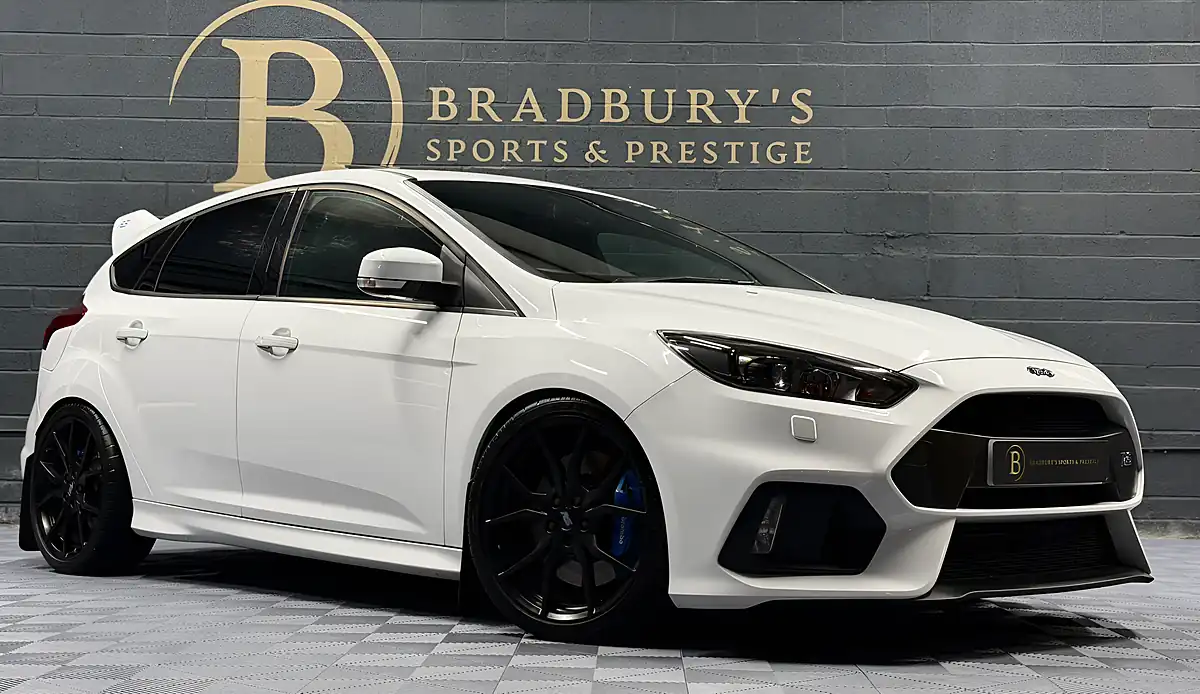 Used 2017 Ford Focus RS White - Interior and Exterior details 4