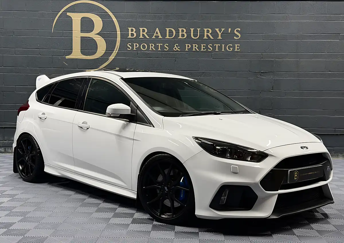 Used 2017 Ford Focus RS White - Interior and Exterior details 5
