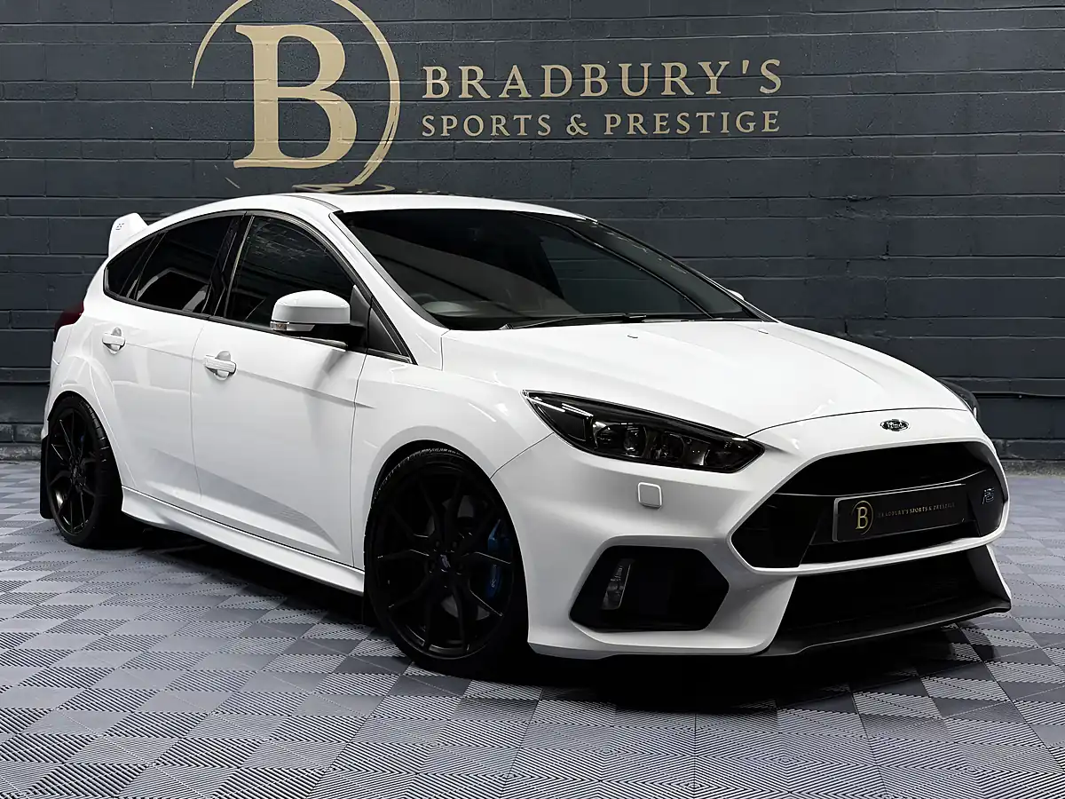 Used 2017 Ford Focus RS White - Interior and Exterior details 7