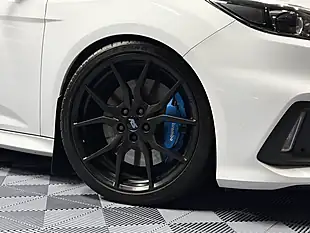 Used 2017 Ford Focus RS White - Interior and Exterior details 8