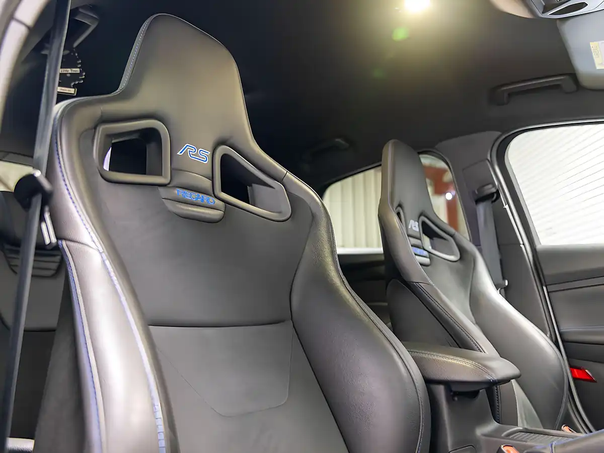 Used 2017 Ford Focus RS White - Interior and Exterior details 11