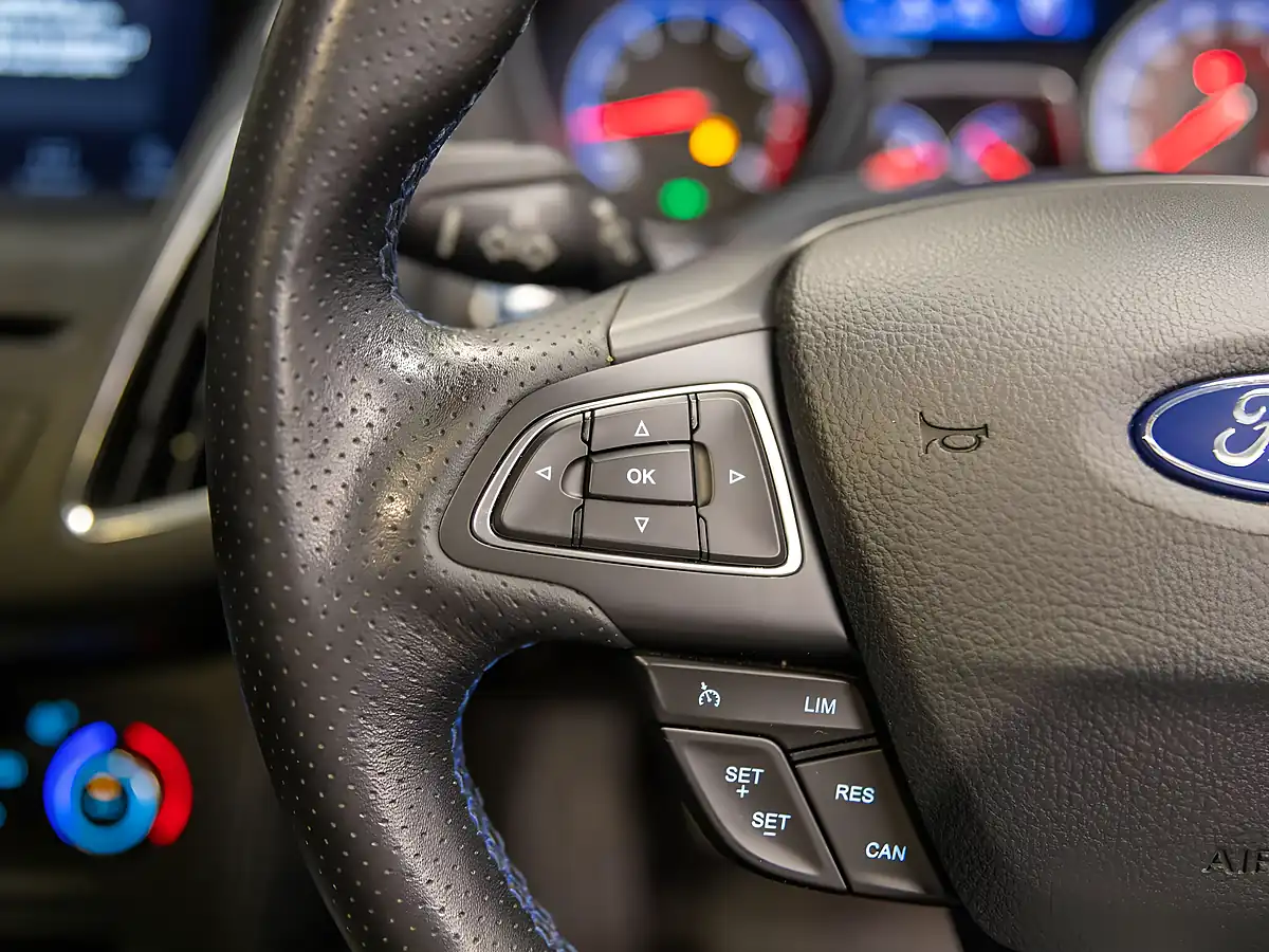 Used 2017 Ford Focus RS White - Interior and Exterior details 12