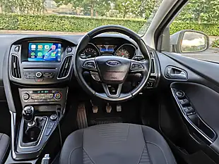 Used 2017 Ford Focus Silver - Interior and Exterior details 11