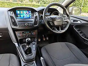 Used 2017 Ford Focus Silver - Interior and Exterior details 17