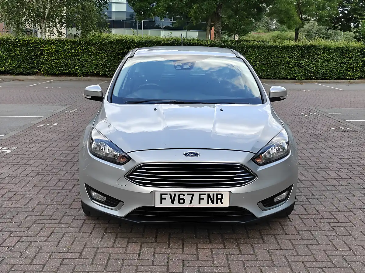 Used 2017 Ford Focus Silver - Interior and Exterior details 2
