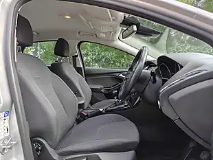Used 2017 Ford Focus Silver - Interior and Exterior details 20