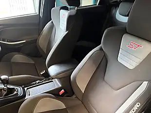 Used 2017 Ford Focus ST-1 White - Interior and Exterior details 16